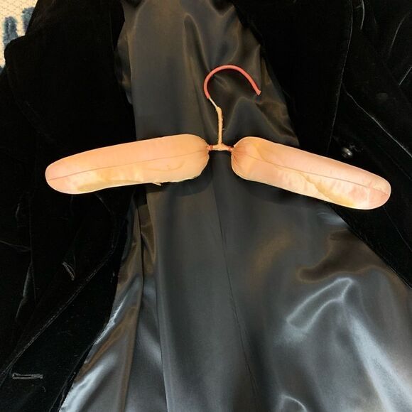 Vintage 1920s Black Velvet Opera Coat | Size M - Picture 12 of 12